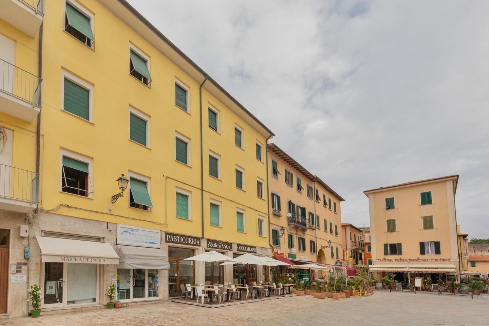 Residenza Cavour Portoferraio City Center Esterno foto